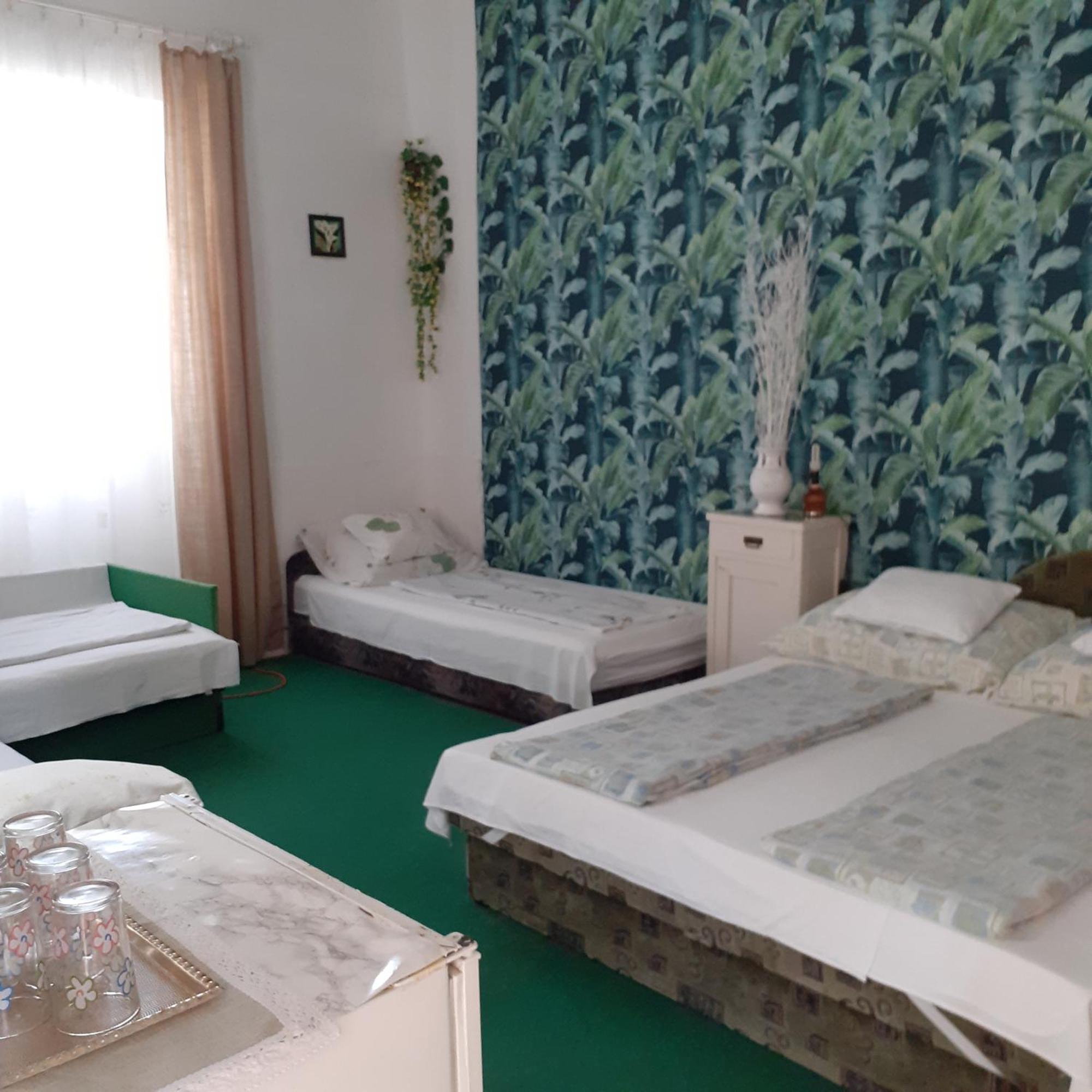 Marika Vendeghaz Apartment Abadszalok Luaran gambar