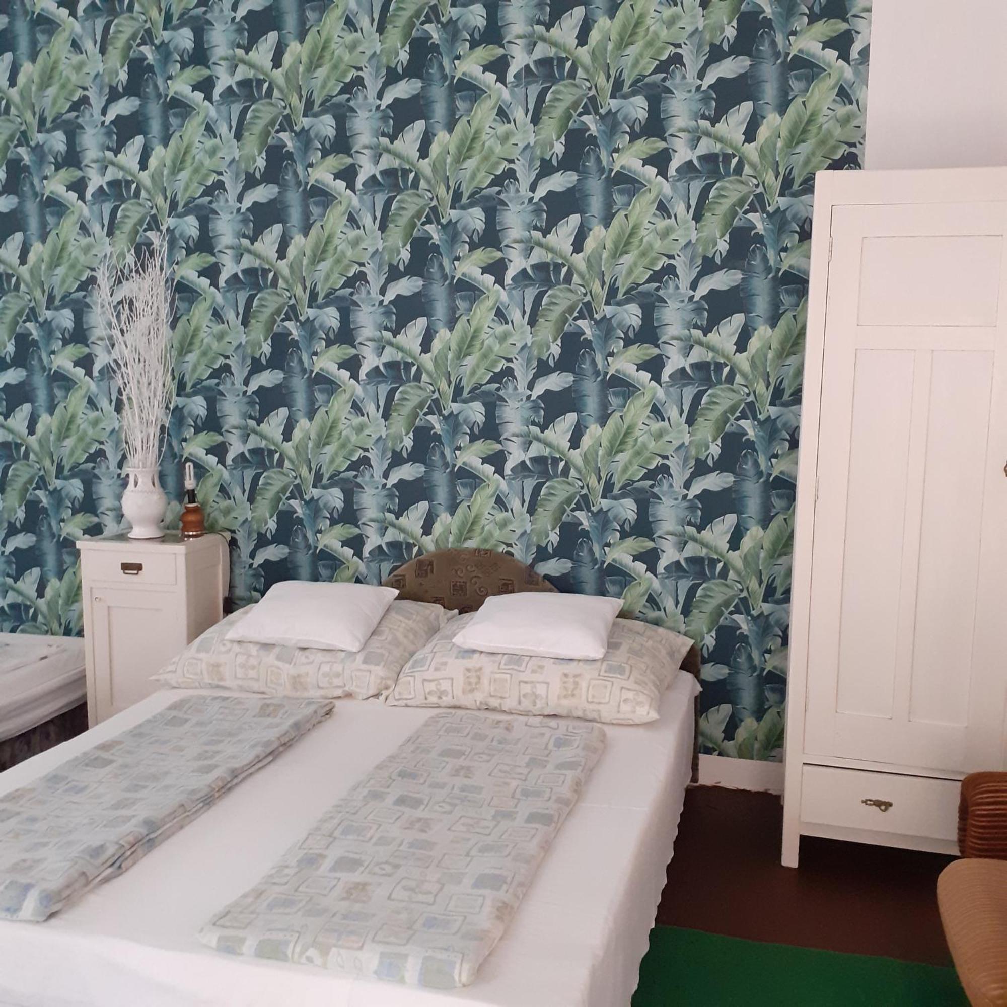 Marika Vendeghaz Apartment Abadszalok Bilik gambar